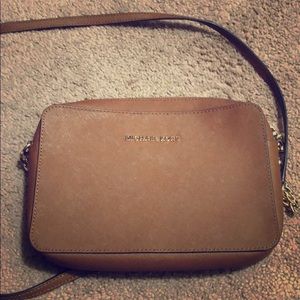 Michael Kros cross body bag